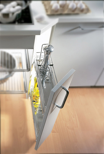 Бутылочница 150 мм + скос 45°, правая Kessebohmer | официальный магазин